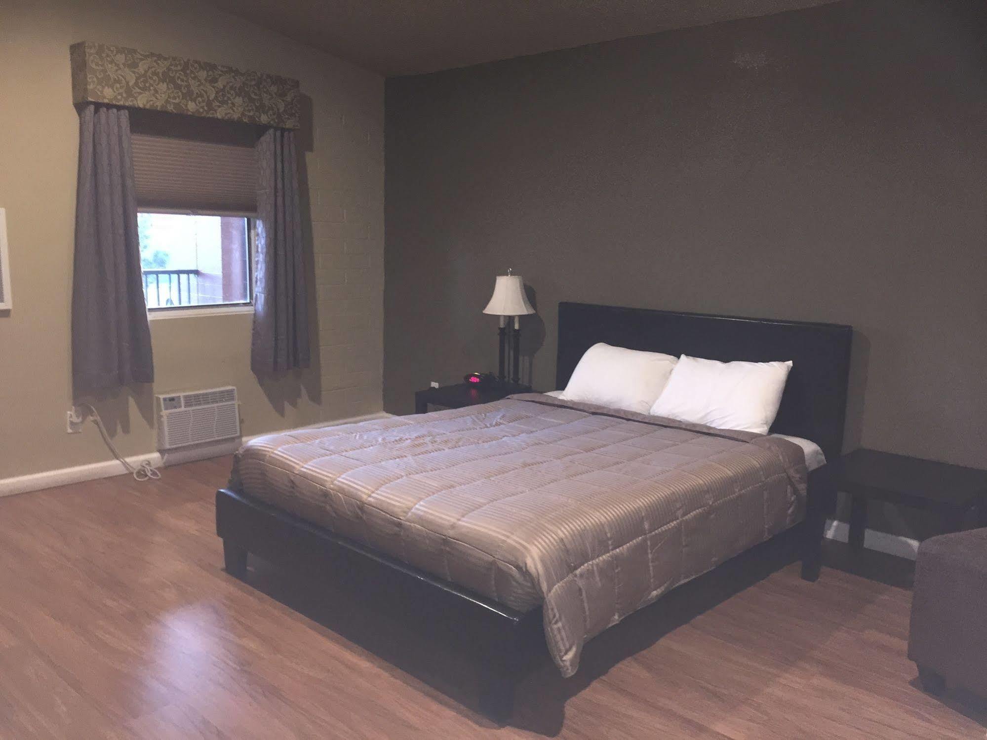 Rodeway Inn Flagstaff East Route 66 Экстерьер фото
