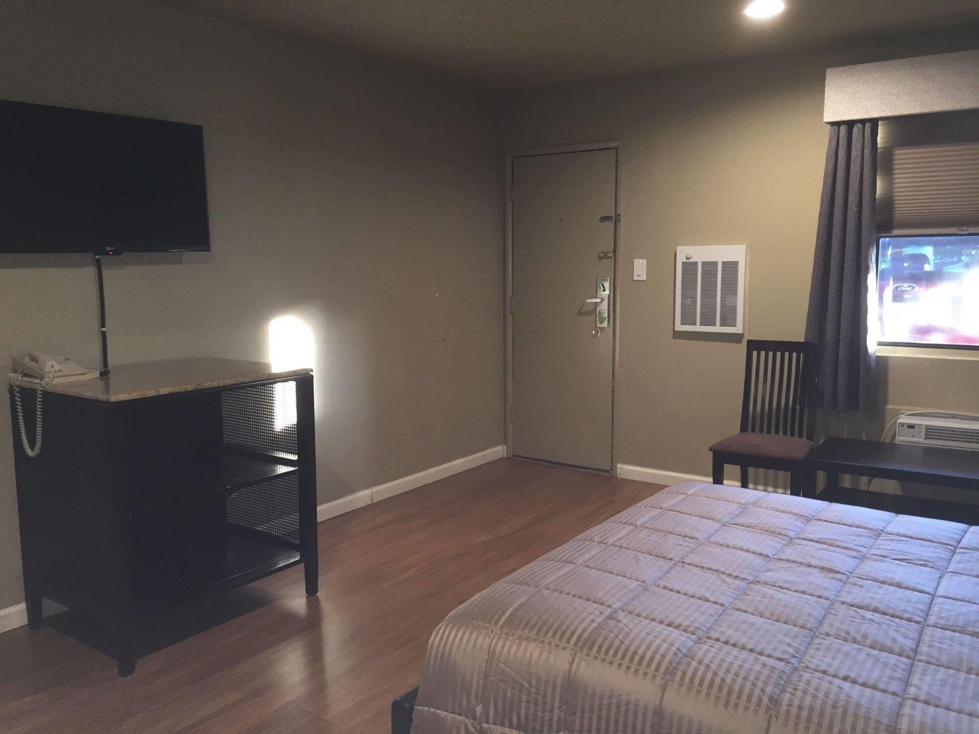 Rodeway Inn Flagstaff East Route 66 Экстерьер фото